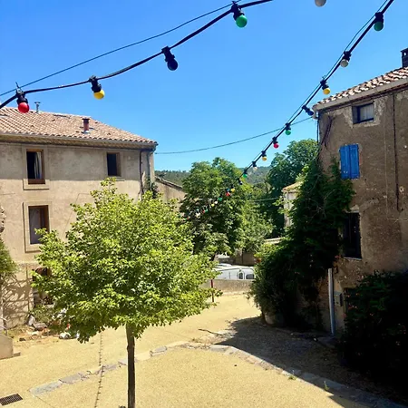 Entier Dans Les Corbieres